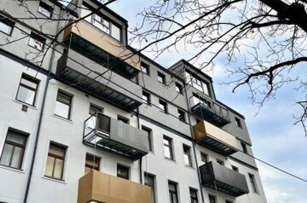 Altbauwohnung mit Balkon kaufen in 1200 Wien