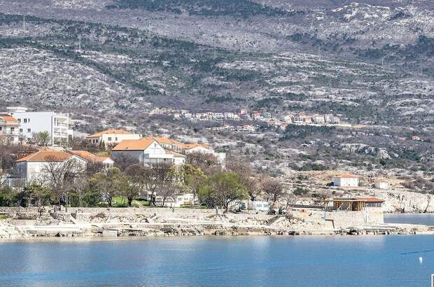 Haus kaufen in 51250 Novi Vinodolski (Bild 1)