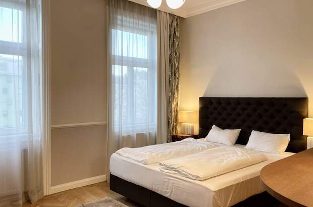 Altbauwohnung mit Balkon kaufen in 1150 Wien (Bild 2)