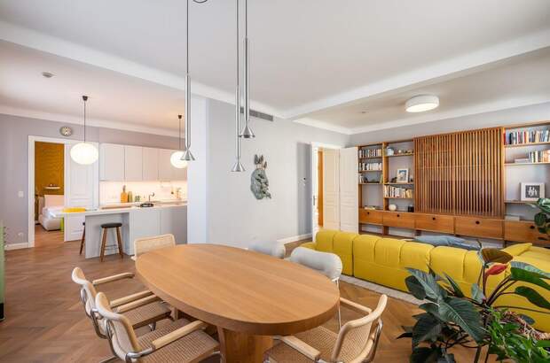 Altbauwohnung mit Balkon kaufen in 1180 Wien (Bild 3)