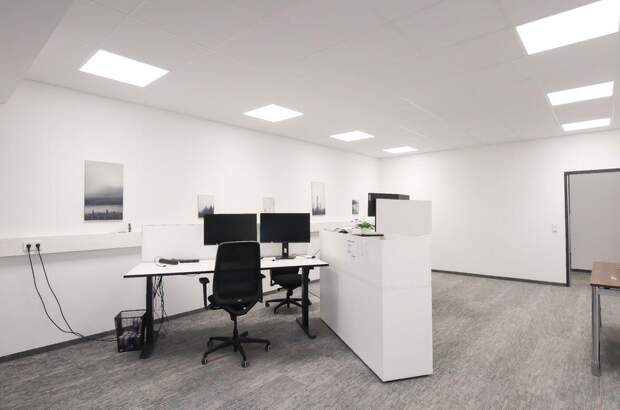 Gewerbeobjekt mieten in 4844 Regau (Bild 2)