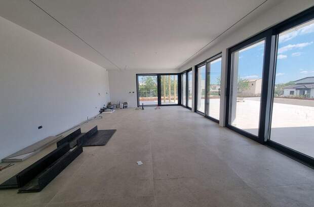 Haus kaufen in 52440 Porec (Bild 4)