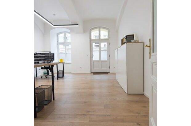 Büro / Praxis kaufen in 1090 Wien (Bild 1)