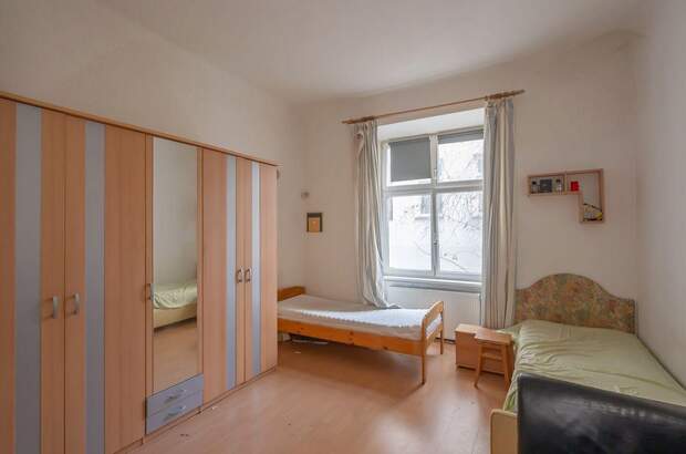 Altbauwohnung mit Balkon kaufen in 1200 Wien (Bild 2)