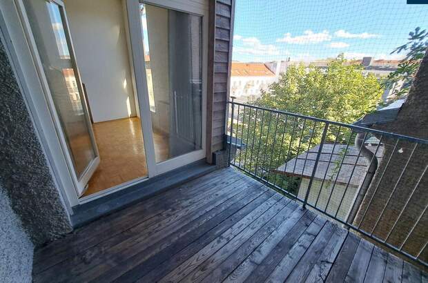 Altbauwohnung mit Balkon mieten in 8010 Graz (Bild 2)