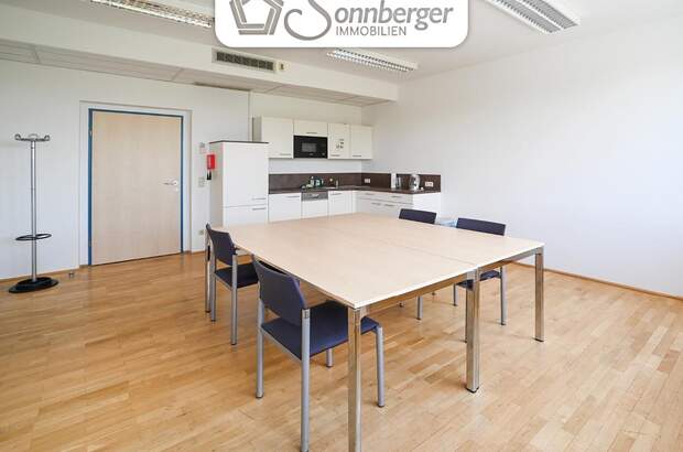 Büro / Praxis mieten in 4470 Enns (Bild 5)