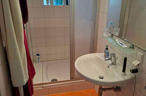 Altbauwohnung mit Balkon mieten in 8010 Graz (Bild 2)