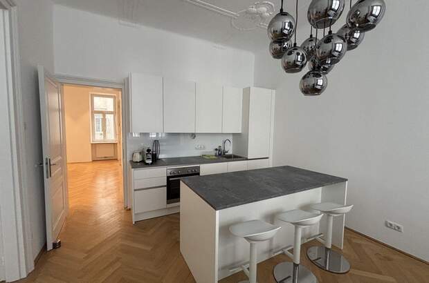 Altbauwohnung kaufen in 1040 Wien (Bild 1)