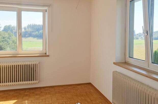 Altbauwohnung mit Balkon mieten in 4904 Atzbach (Bild 2)