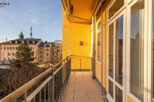 Altbauwohnung mit Balkon kaufen in 5020 Salzburg (Bild 2)