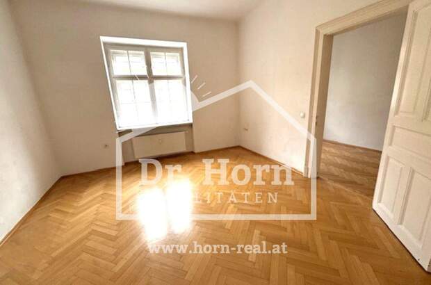 Altbauwohnung mit Balkon mieten in 8010 Graz (Bild 1)