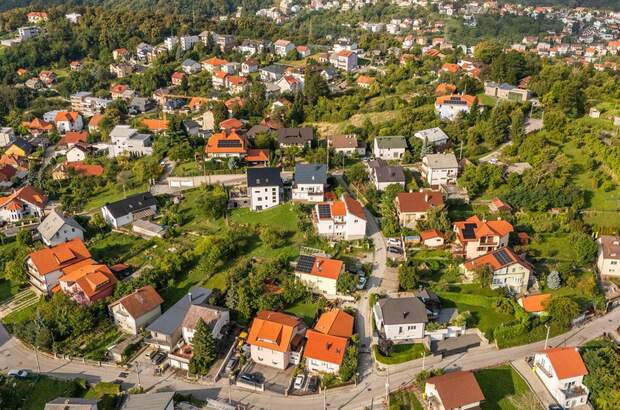 Grundstück kaufen in 10000 Zagreb (Bild 1)