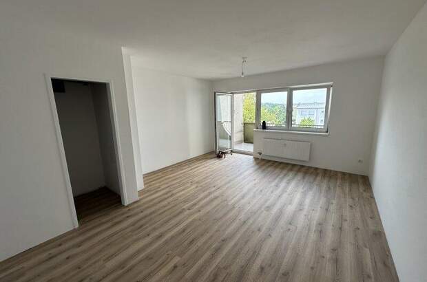 Terrassenwohnung kaufen in 4470 Enns (Bild 2)