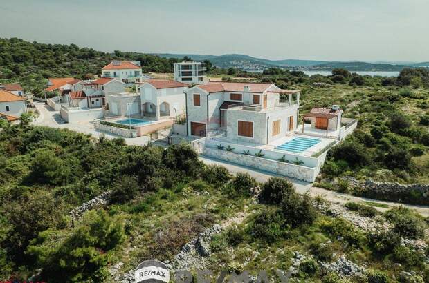 Haus kaufen in 22203 Rogoznica (Bild 2)