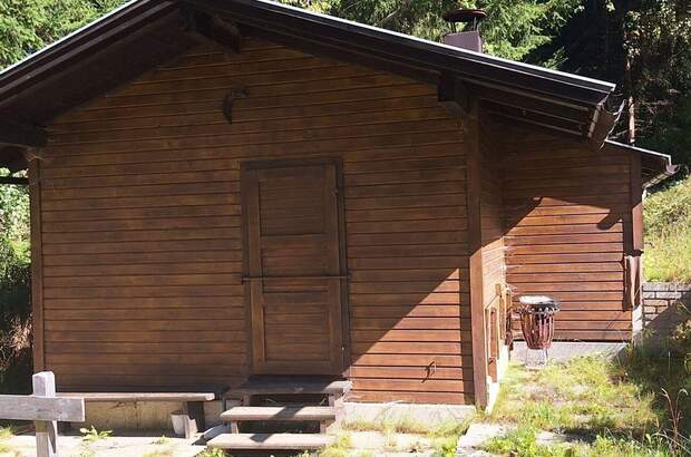 Haus mit Garten kaufen in 6152 Trins (Bild 1)