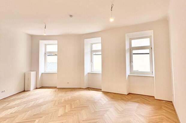 Altbauwohnung mit Balkon kaufen in 1150 Wien (Bild 2)