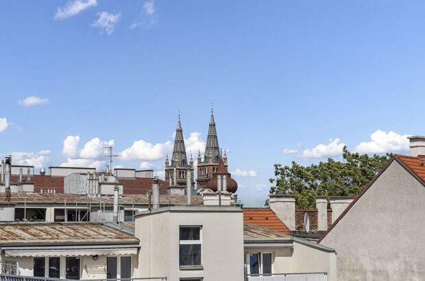 Altbauwohnung mit Balkon kaufen in 1160 Wien (Bild 1)