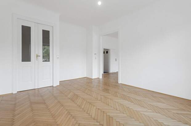 Altbauwohnung kaufen in 1130 Wien (Bild 2)