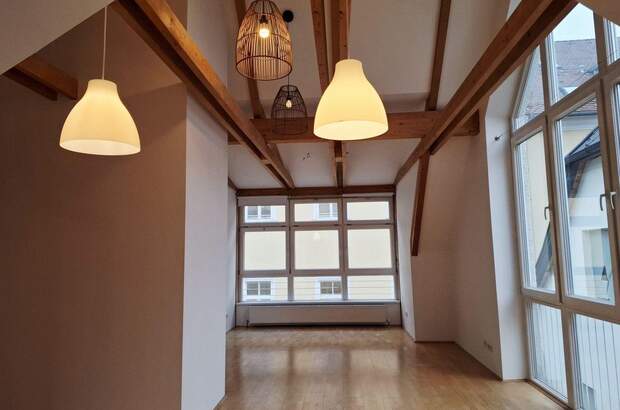 Altbauwohnung mit Balkon mieten in 8010 Graz (Bild 1)