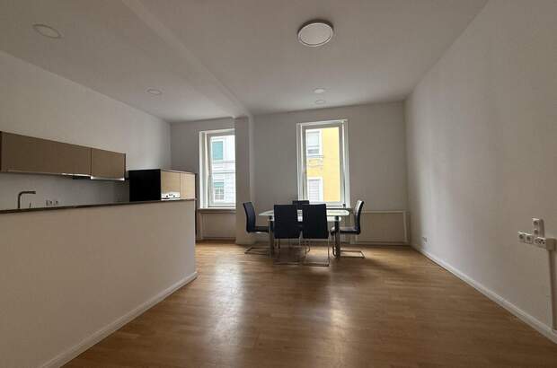 Altbauwohnung mit Balkon mieten in 8020 Graz (Bild 2)