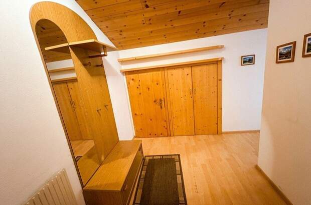 Altbauwohnung mit Balkon kaufen in 6094 Axams (Bild 2)
