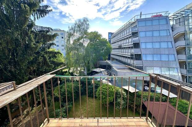 Altbauwohnung mit Balkon mieten in 8010 Graz (Bild 1)