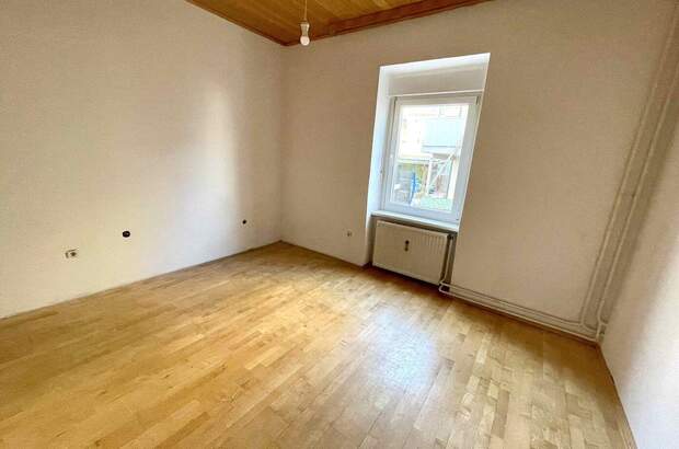 Altbauwohnung mit Balkon kaufen in 8020 Graz (Bild 3)