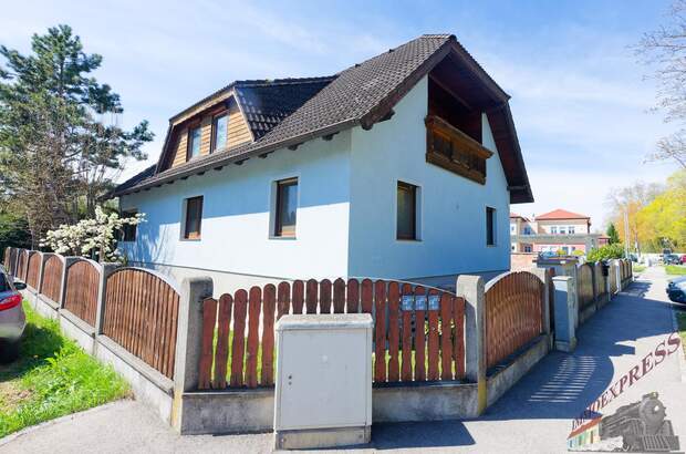 Einfamilienhaus kaufen in 2540 Bad Vöslau (Bild 1)