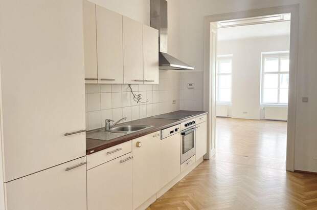 Altbauwohnung kaufen in 1050 Wien (Bild 2)