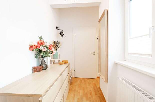 Altbauwohnung mit Balkon kaufen in 1140 Wien (Bild 3)