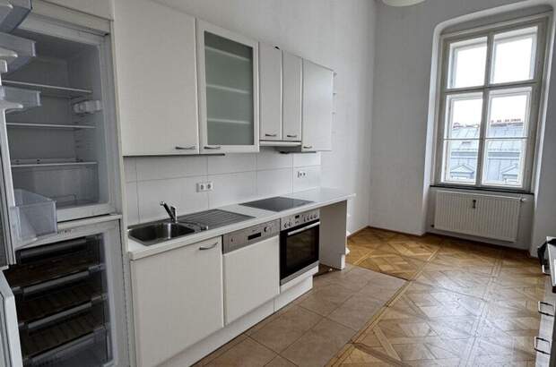 Altbauwohnung mit Balkon mieten in 8010 Graz (Bild 4)