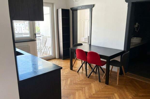 Altbauwohnung mit Balkon kaufen in 6020 Innsbruck (Bild 2)