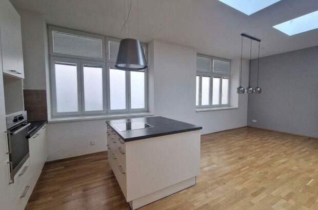 Altbauwohnung kaufen in 1040 Wien (Bild 2)