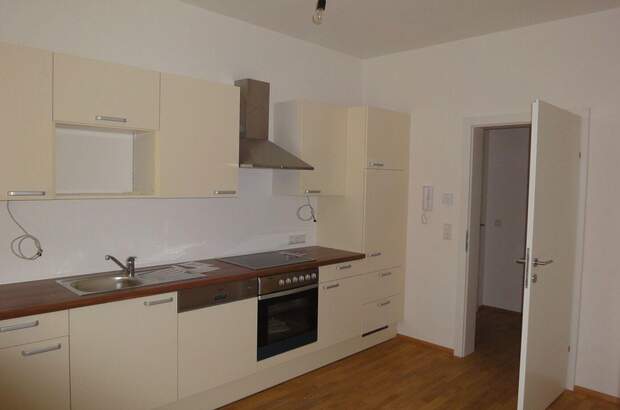 Altbauwohnung mit Balkon kaufen in 8010 Graz (Bild 3)