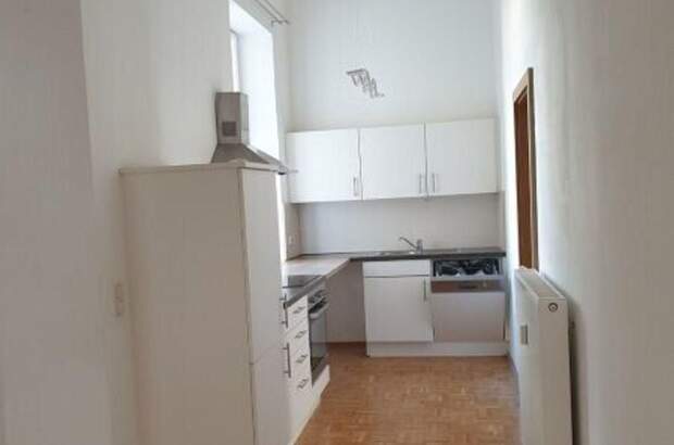 Altbauwohnung mit Balkon mieten in 8700 Leoben (Bild 1)