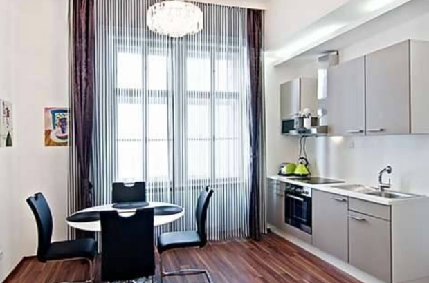 Altbauwohnung mit Balkon mieten in 1010 Wien (Bild 4)