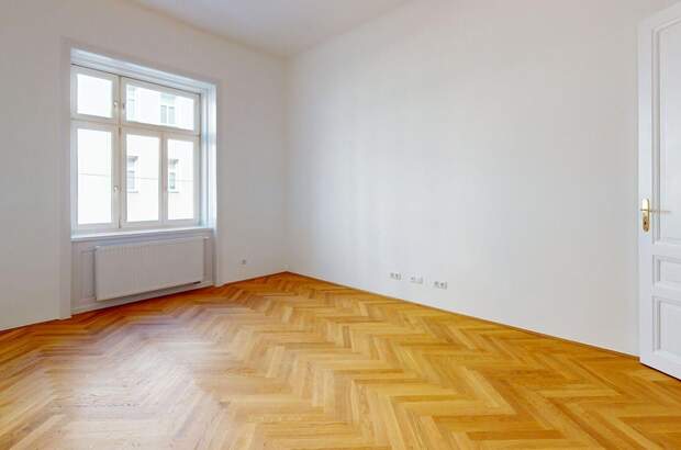 Altbauwohnung mit Balkon kaufen in 1150 Wien