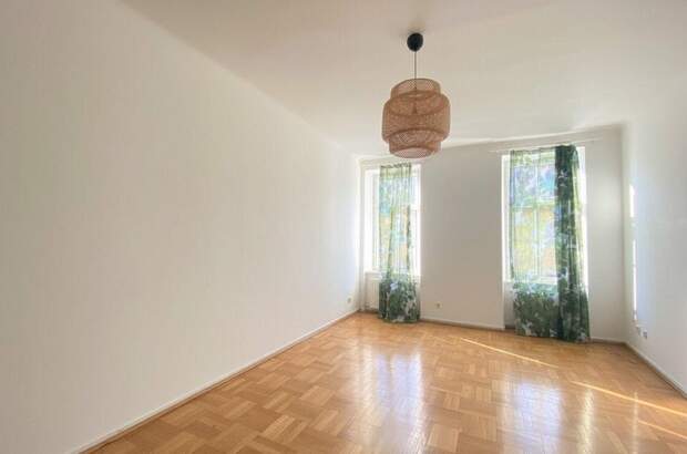 Altbauwohnung mit Balkon kaufen in 8020 Graz (Bild 1)