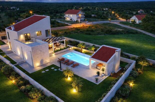 Haus mit Garten kaufen in 23235 Poljica (Bild 3)