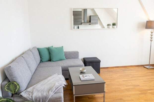 Altbauwohnung kaufen in 1040 Wien (Bild 2)