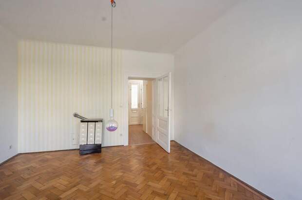 Altbauwohnung kaufen in 1130 Wien (Bild 2)