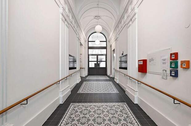 Altbauwohnung kaufen in 1090 Wien (Bild 2)