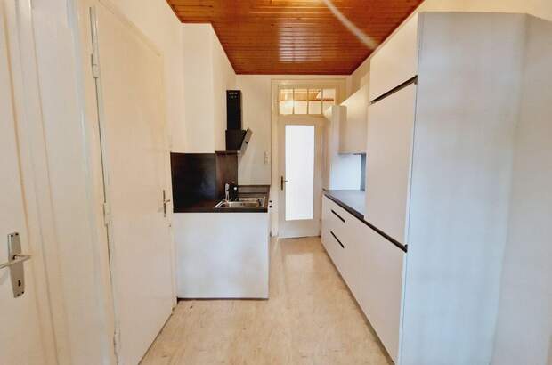 Altbauwohnung mit Balkon mieten in 8010 Graz (Bild 4)