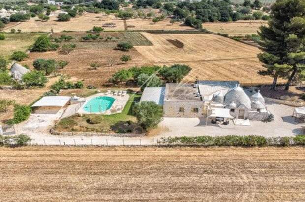 Haus mit Garten kaufen in 74015 Martina Franca (Bild 1)