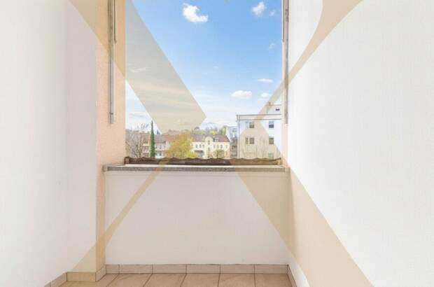 Altbauwohnung mit Balkon mieten in 4020 Linz (Bild 1)