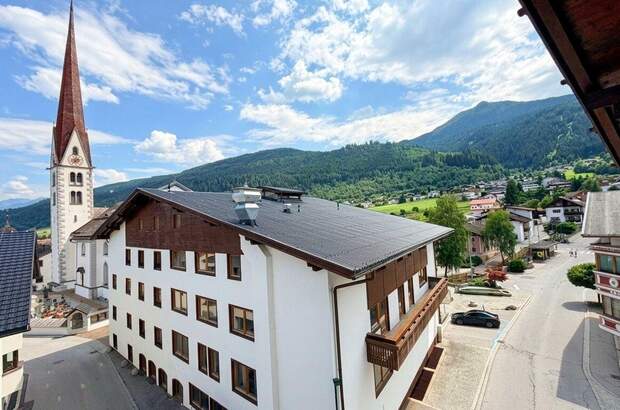 Altbauwohnung mit Balkon kaufen in 6094 Axams (Bild 1)