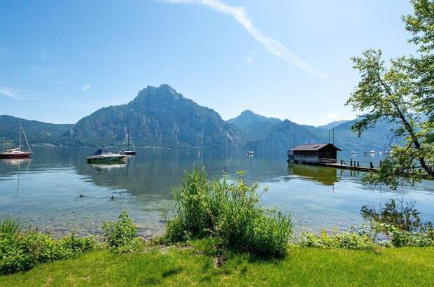 Wohnung mit Balkon kaufen in 4801 Traunkirchen (Bild 2)