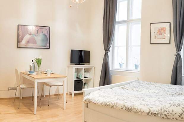 Altbauwohnung kaufen in 1090 Wien (Bild 2)