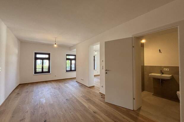 Wohnung mit Balkon kaufen in 83395 Freilassing (Bild 1)