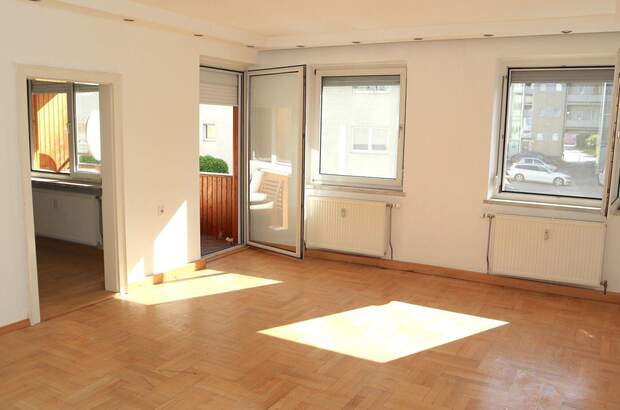 Altbauwohnung mit Balkon kaufen in 4030 Linz (Bild 2)